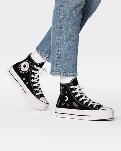 Converse Plataforma it’s okay to wander negras