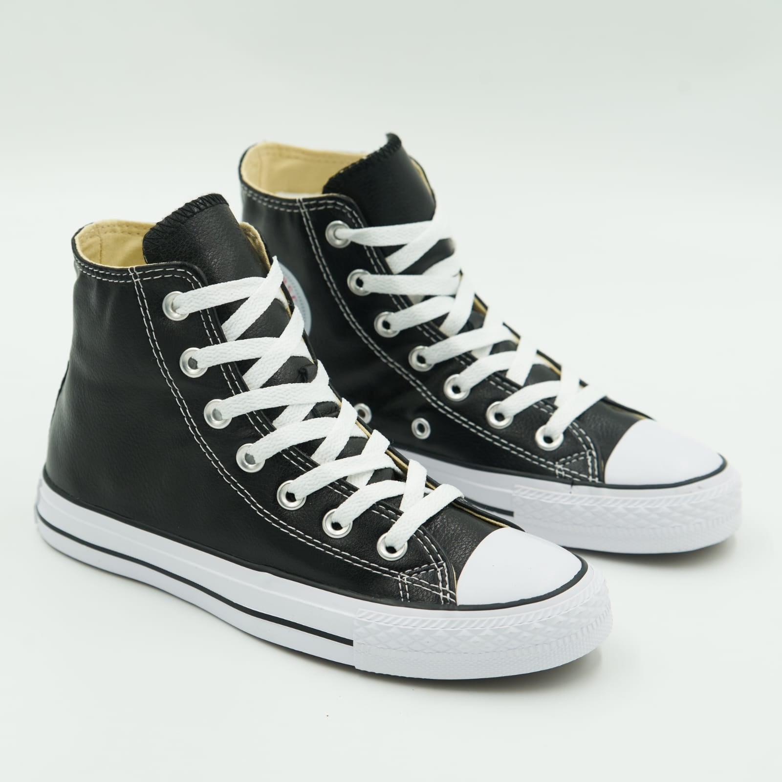 Converse Bota Chuck Taylor All Star Cuero Unisex-Negro